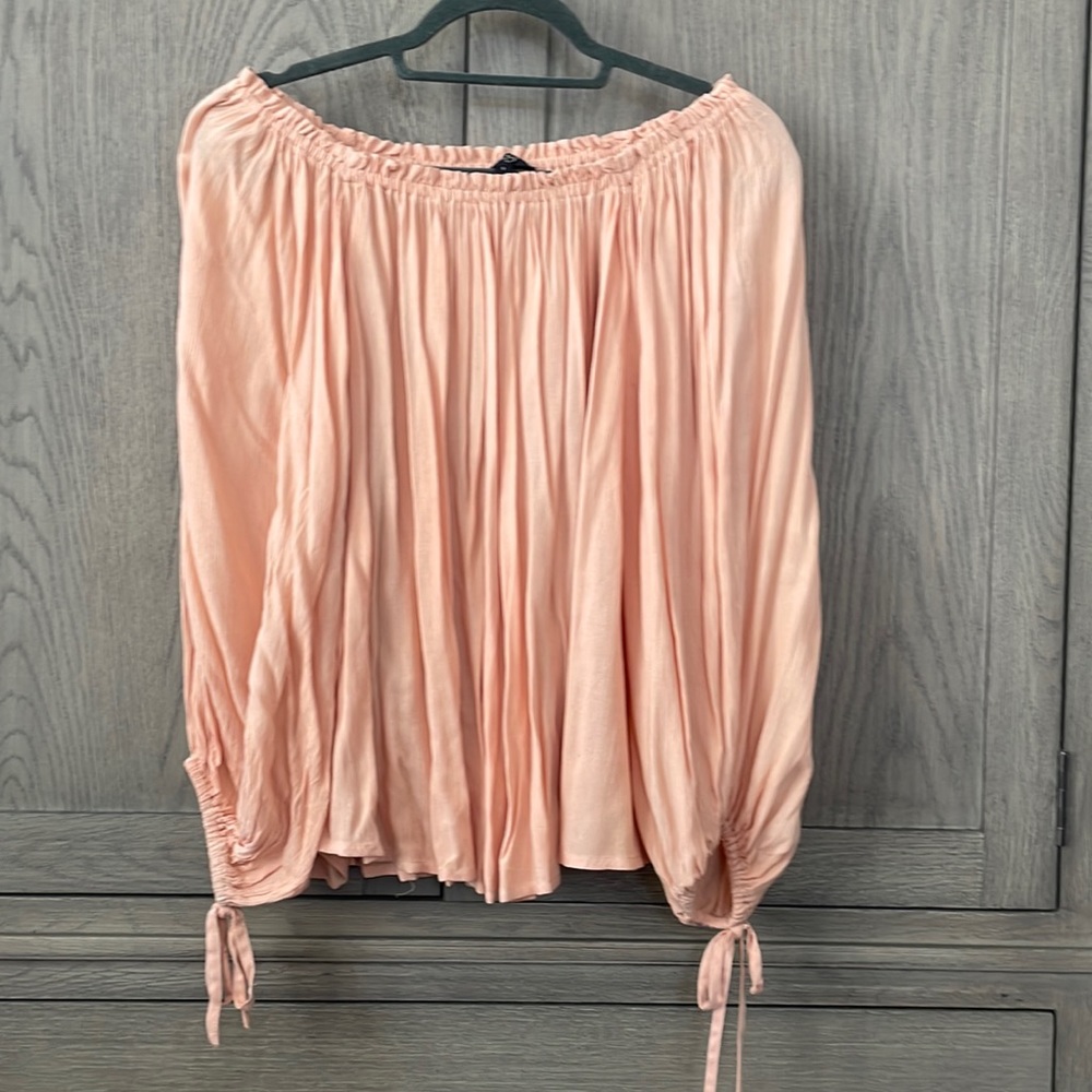 Jessica Simpson Off the shoulder Blouse, Size S